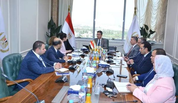 وزير العدل يستقبل سفير دولة قطر