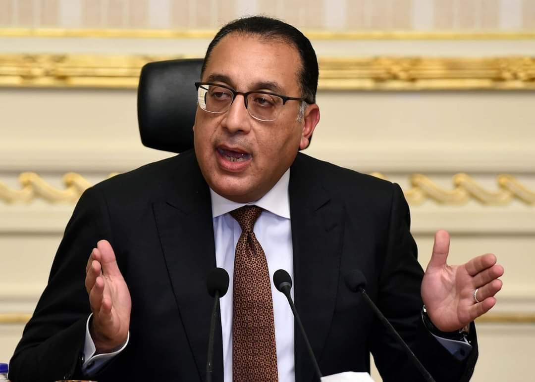 أصدر رئيس مجلس الوزراء الدكتور مصطفى مدبولي مجموعة من القرارات لضبط أسعار السلع الرئيسية بالأسواق