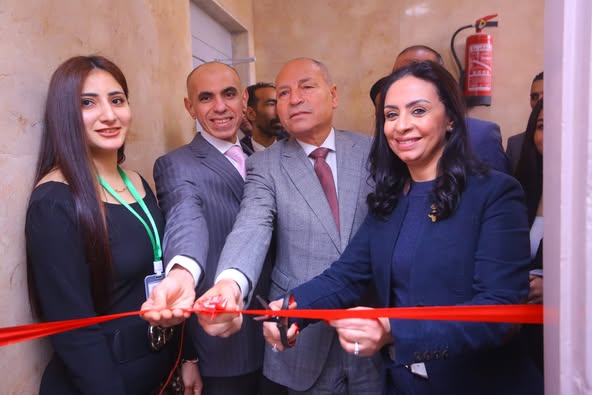 وزيرة التضامن الاجتماعي ومحافظ القاهرة  يفتتحان دار المغتربات بمجمع خدمات جمعية  السيدة العذراء مريم بالمحمودي في شبرا 