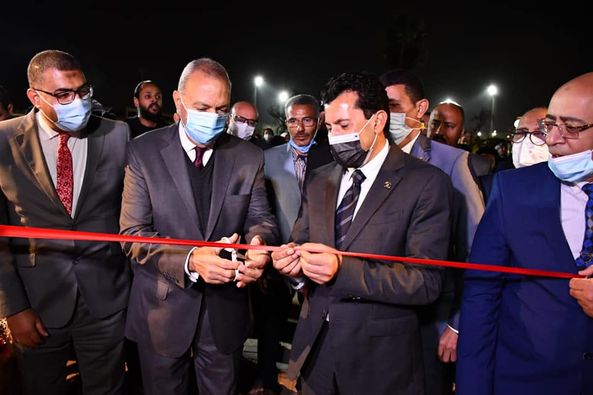 وزير الرياضة ومحافظ القليوبية يفتتحان عدداً من المنشآت الشبابية والرياضية بنادي العبور 
