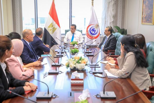 نائب رئيس مجلس الوزراء وزير الصحة والسكان يتابع الخطوات التنفيذية لتفعيل الهيكل المؤسسي لوزارة الصحة والسكان