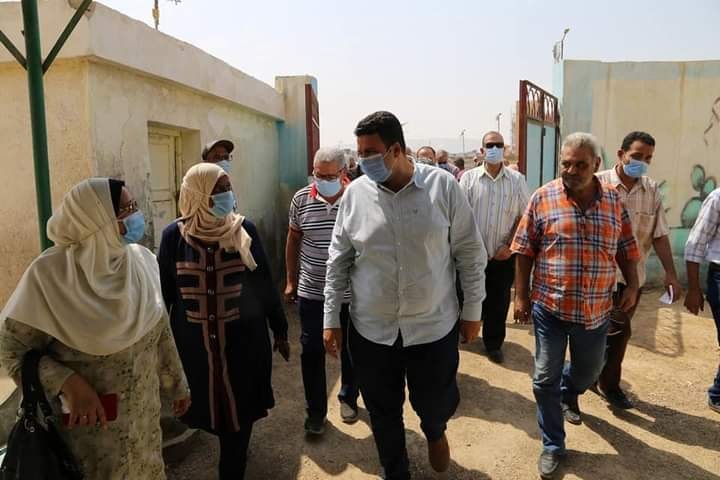 تكثيف العمل لانجاز خطة صيانة وتطوير 15 مبني تعليمي بالسويس