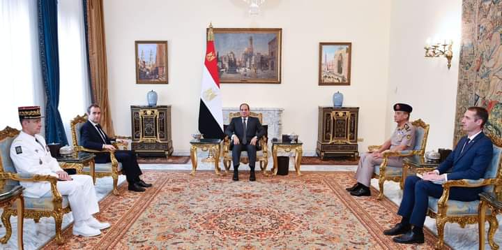 استقبل السيد الرئيس عبد الفتاح السيسي اليوم السيد 