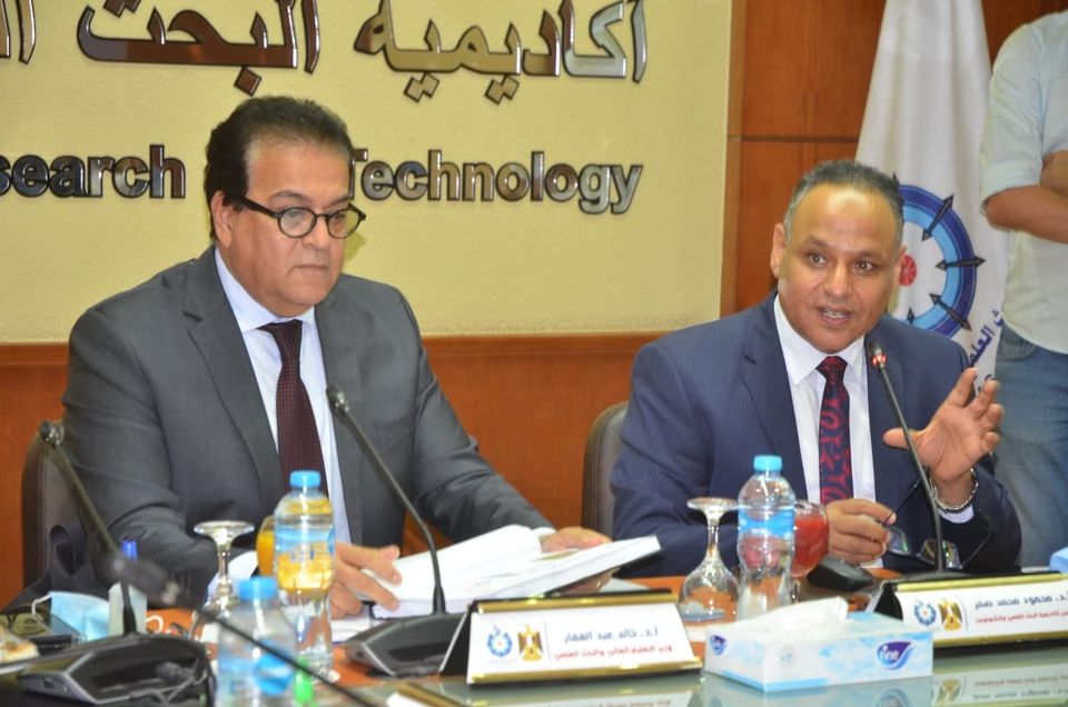 إعلان جوائز الدولة لعام 2019 .. هشام فؤاد ويحي بهي الدين يحصدون جائزة النيل 55 عالم يحصدون جائزة النيل والدولة التقديرية والتفوق والتشجيعية