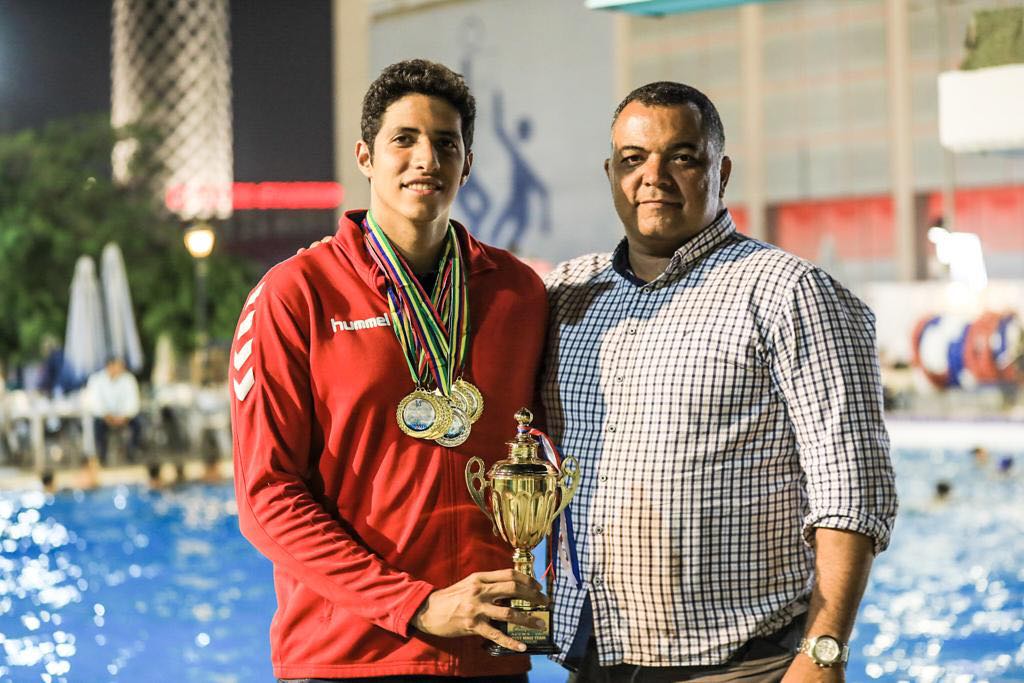 سباح الأهلي يحصد 9 ميداليات ذهبية وفضية في بطولة إفريقيا.