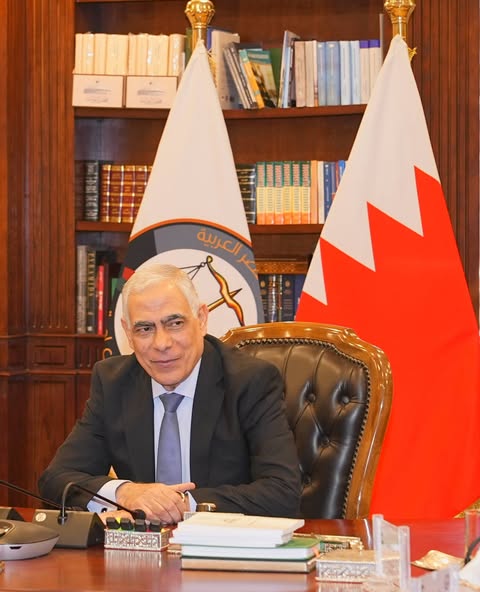 النائب العام يلتقي مدير معهد الدراسات الجنائية القطري ورئيس مفوضية حقوق السجناء والمحتجزين بمملكة البحرين