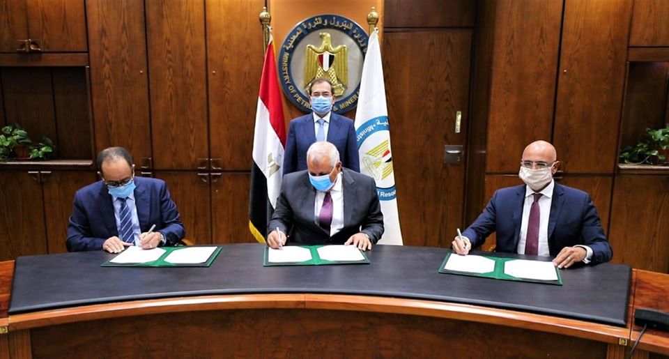 وزير البترول والثروة المعدنية : بدء خطوات توصيل الغاز الطبيعى الى الوادى الجديد لأول مرة