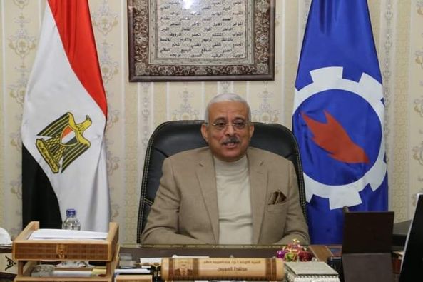 محافظ السويس  يستقبل مديرمشروع تسريع الاستجابة  المحلية للقضية السكانية بوزارة التنمية المحلية 