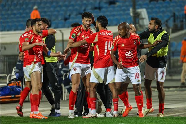 الأهلي يقذف شباب بلوزداد بسداسية مقابل هدف ويتصدر مجموعته بدوري الأبطال.