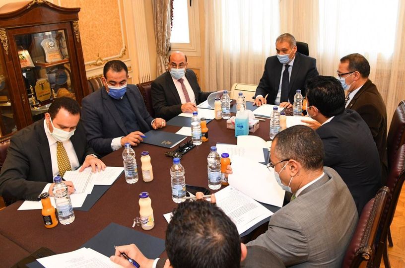استعرض السيد المستشار/ علاء الدين فؤاد ــ وزير شئون المجالس النيابية ــ اليوم الأربعاء الموافق 23 يونيو 2021 خلال اجتماع مجلس الوزراء عمل اللجنة الوطنية لصرف التعويضات لمتضرري النوبة؛ وقرر سيادته أنه بناءً على 
