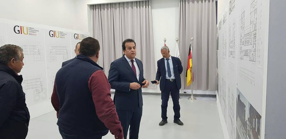 وزير التعليم العالي يتفقد منشآت تحالف الجامعات الألمانية للعلوم التطبيقية بالعاصمة الإدارية الجديدة