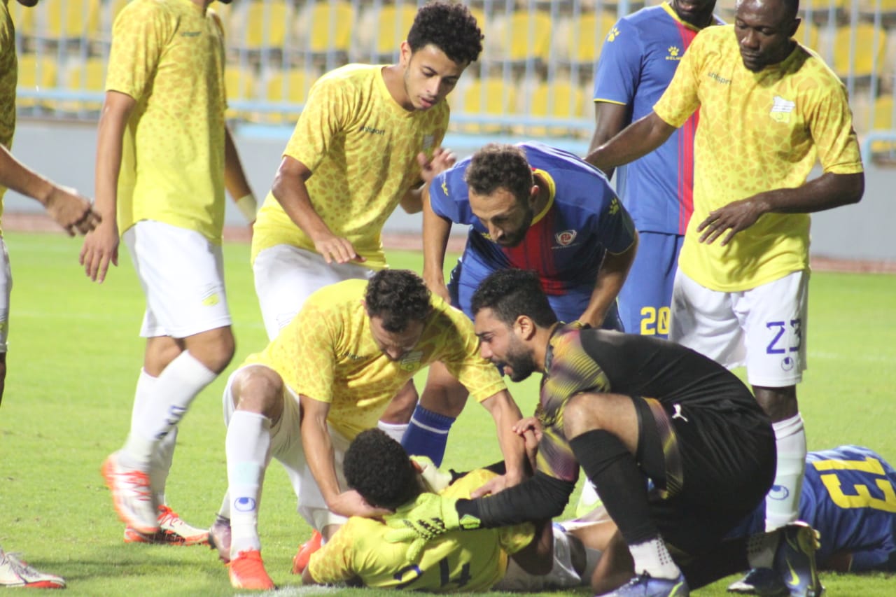 عاجل لاعب طنطا يبتلع لسانه ويُنقل إلى المستشفى في مباراة بتروجيت.