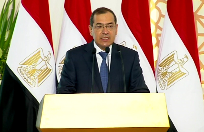 الأحد وزير البترول طارق الملا_ورؤساء_شركات_البترول_يشاركون فى مؤتمر_أديبك 2021