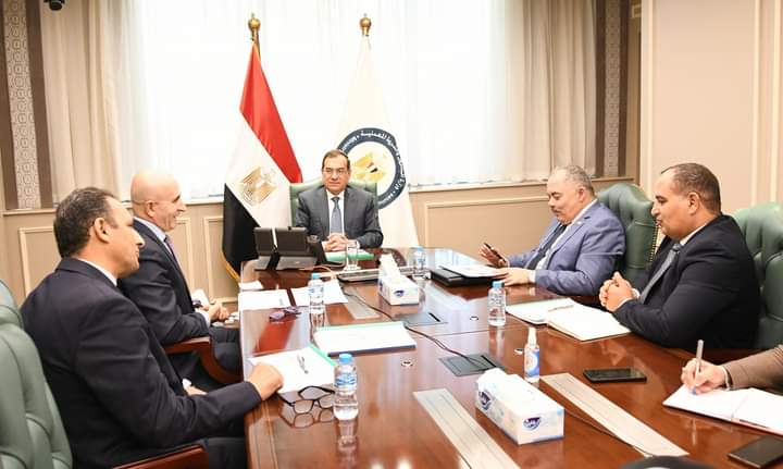 استقبل المهندس طارق الملا وزير البترول والثروة المعدنية وفدا من شركة ميدتيرا الكندية للطاقة برئاسة ميميت كونت الرئيس التنفيذي