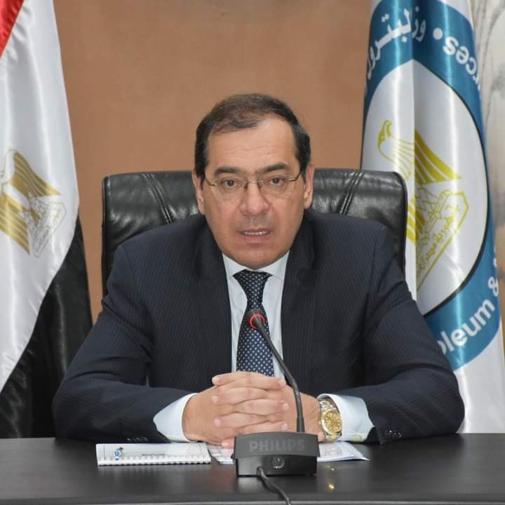  إنفوجرافات تسلط الضوء على الخطة الوطنية والشاملة للجمهورية الجديدة من أجل تغيير وجه الحياة على أرض الفيروز من خلال إطلاق مشروعات عملاقة على كل شبر منها، باستثمارات تبلغ أكثر من 700 مليار جنيه تم وجار تنفيذها لتنمية سيناء خلال 8 سنوات.