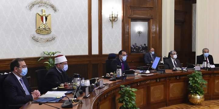 رئيس الوزراء: إعادة هيكلة الموازنة العامة للتعامل مع الأزمة العالمية