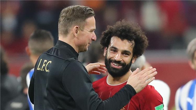 مساعد كلوب يكشف عن سر محمد صلاح الذي جعله قدوة وأحد العظماء.