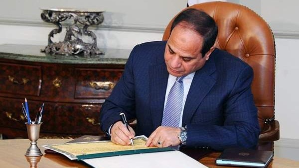 بالأسماء.. السيسي يتسلم أوراق اعتماد 15 سفيرا جديدا بالقاهرة
