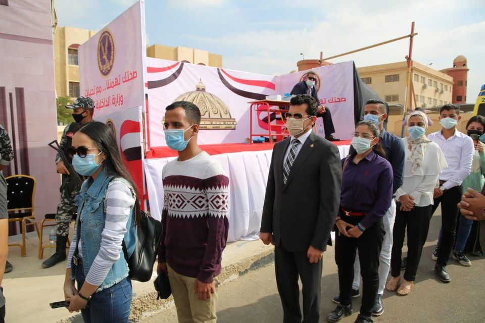 وزير الشباب والرياضة يُدلي بصوته في انتخابات مجلس النواب صبحي: واجب ومسئولية وطنية وتعزيز للمسيرة الديمقراطية