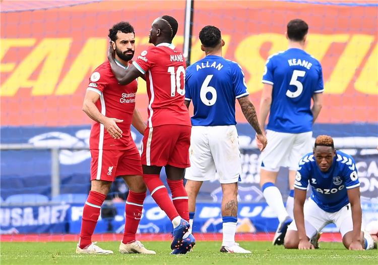 ليفربول يتعادل بهدفين لمثلهم مع أيفرتون بقدم ماني وصلاح  في الدوري الإنجليزي الممتاز.