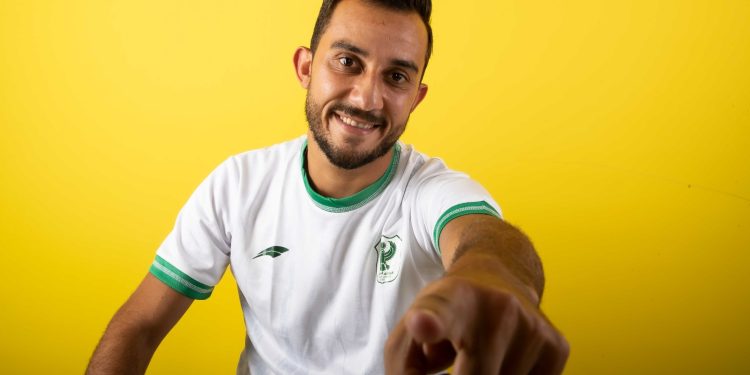 المصرى يعلن ضم أحمد أيمن منصور لمدة ثلاث مواسم.