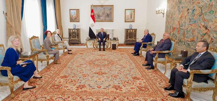 استقبل السيد الرئيس عبد الفتاح السيسي اليوم السيدة 