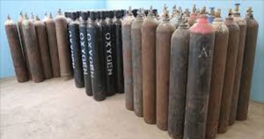 ضبط مسئول شركة الغازات الصناعية لبيعه أسطوانات الأكسجين بالسوق السوداء.