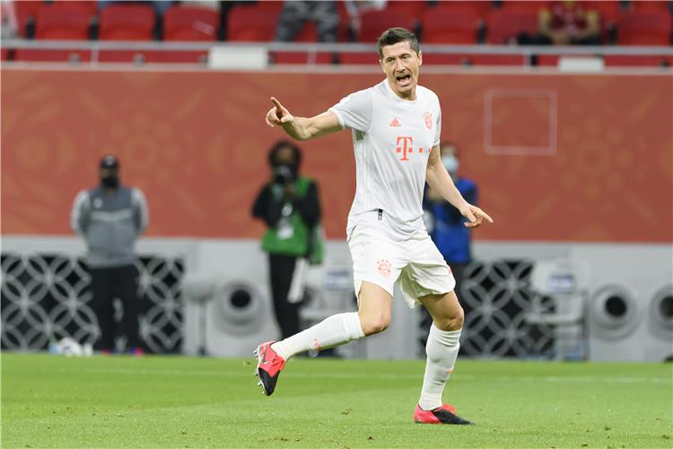 رسميًا: ليفاندوفسكي أفضل لاعب في مباراة الأهلي وبايرن ميونخ.