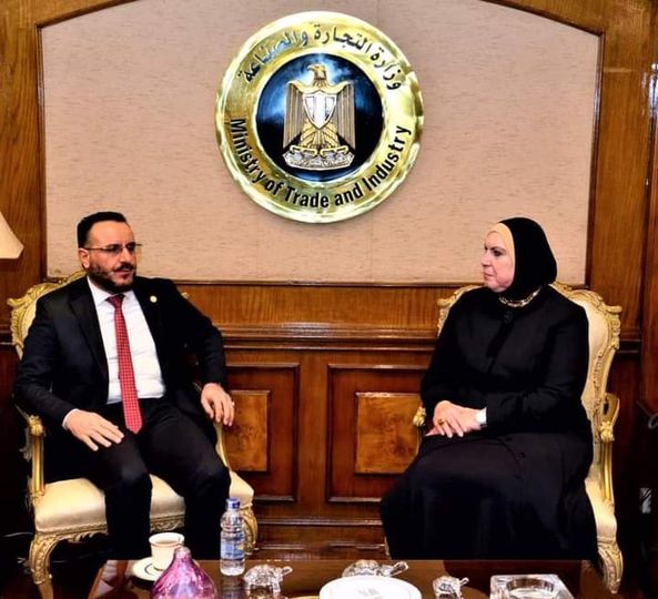 وزيرة التجارة والصناعة ونظيرها الليبي يبحثان سبل تنمية وتطوير العلاقات الاقتصادية المشتركة وتعزيز التعاون في القطاع الصناعي