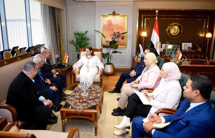 وزيرة الهجرة تستقبل عددا من أعضاء الجالية المصرية في نيويورك والفاعلين في العمل الطوعي بالساحل الشرقي للولايات المتحدة الأمريكية