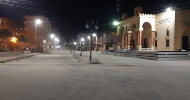 بدء حظر التجوال من الثامنة مساء غدا السبت حتى السادسة صباحا.. لبس الكمامة إجبارى وغرامة 4 آلاف جنيه للمخالفين.. واستمرار إغلاق المقاهى والكافيهات والكازينوهات والملاهى.. وانتشار شرطى مكثف لضبط المخالفات