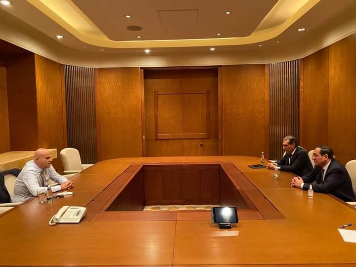 مباحثات مع إينى الإيطالية على هامش مؤتمر أديبك 2021
