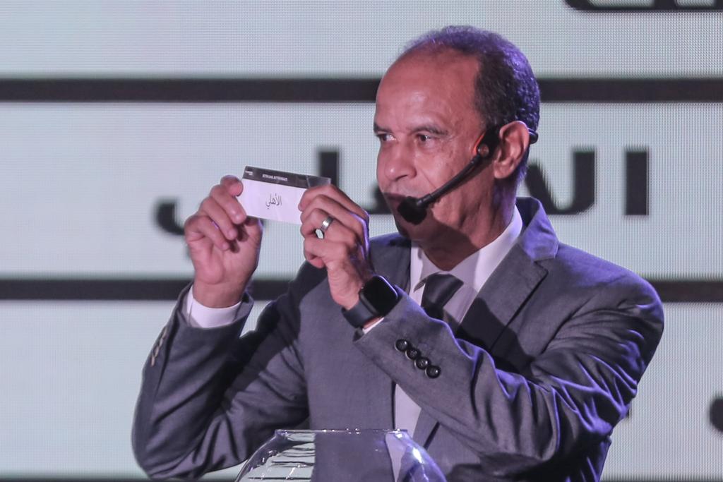 الأهلي يبدأ مبارياته بمواجهة الإسماعيلي.
