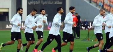 تعديل موعد سفر المنتخب إلى الكاميرون من الجمعة إلى السبت بسبب عدم جاهزية المطار.