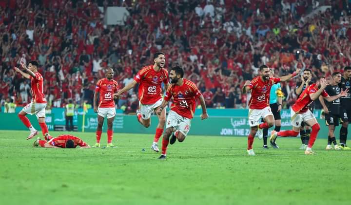في مباراة مثيرة الأهلي يفوز على الزمالك بركلات الترجيح ويتوج بطلاً لكأس السوبر المصري للمرة ال15 في تاريخه.