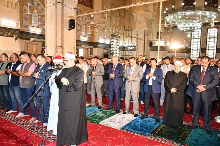 وزير الأوقاف في خطبة الجمعة بمسجد الفتح بالزقازيق بمحافظة الشرقية: أولى الناس برسول الله (صلى الله عليه وسلم) يوم القيامة أكثرهم عليه صلاة