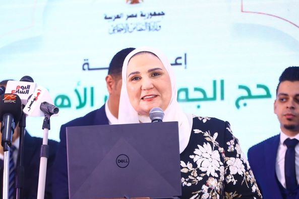 القباج تشهد إجراء القرعة الإلكترونية لاختيار ٣ آلاف حاج من المتقدمين لحج الجمعيات الأهلية 