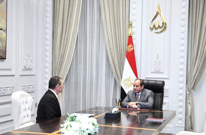 اجتمع السيد الرئيس عبد الفتاح السيسي اليوم مع اللواء محمد أمين مستشار رئيس الجمهورية للشئون المالية