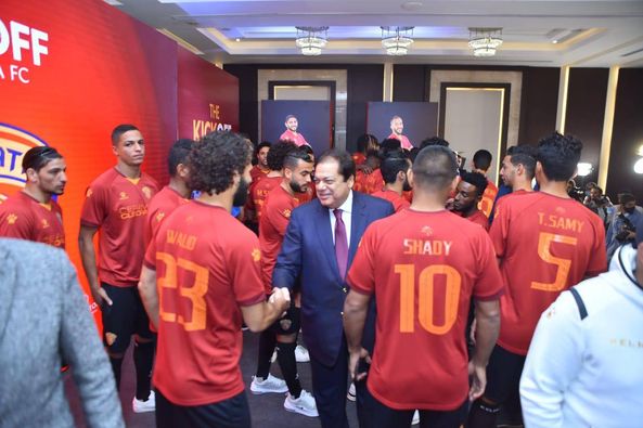 أبو_العينين يؤازر فريق سيراميكا كليوباترا قبل مواجهة بيراميدز