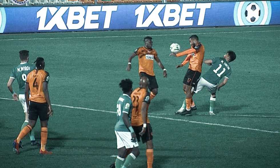 المصري يودع الكونفدرالية بهزيمته بهدف دون رد من نهضة بركان ألي نصف نهائي .
