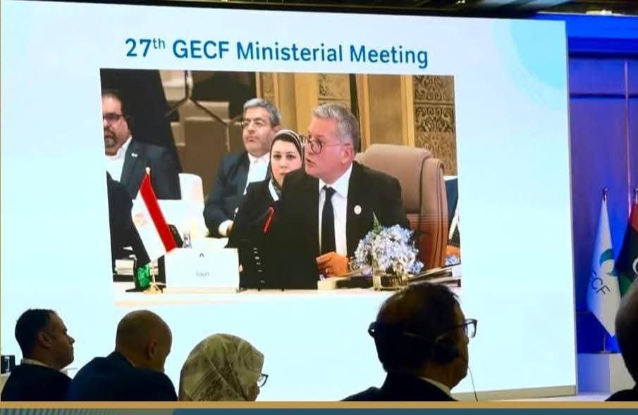 *وزير البترول والثروة المعدنية يشارك في الإجتماع الوزاري لمنتدي الدول المصدرة للغاز بالدوحة