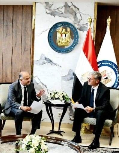 المهندس كريم بدوي وزير البترول والثروة المعدنية يستقبل الرئيس الإقليمي لشركة بريتش بتروليوم( بى بى ) بالشرق الأوسط وشمال أفريقي