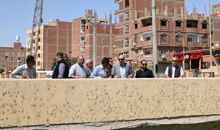 فى زيارة مفاجئة للوزير الرى للمحافظة السويس .. الدكتور سويلم يتفقد محطة مياه شرب السويس وحالة الري والمحطات بالسويس للإطمئنان على الجاهزية قبل فترة أقصى الإحتياجات المائية