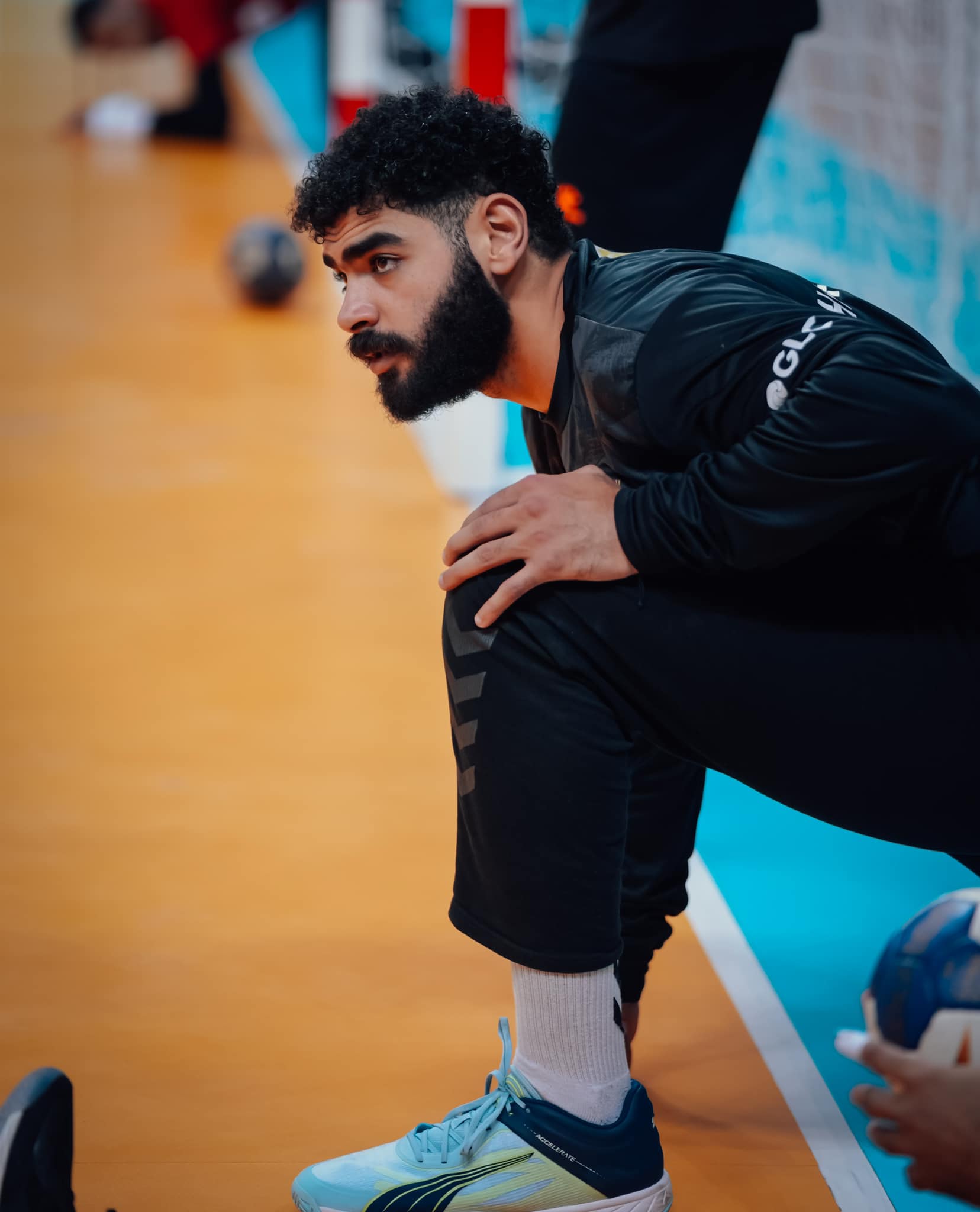 حميد يفوز بجائزة أفضل لاعب في مباراة الأهلي و«بي إم سي» الكونغولي.