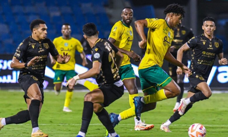 التعاون يتعادل أيجابياً مع الخليج في الدوري السعودي.
