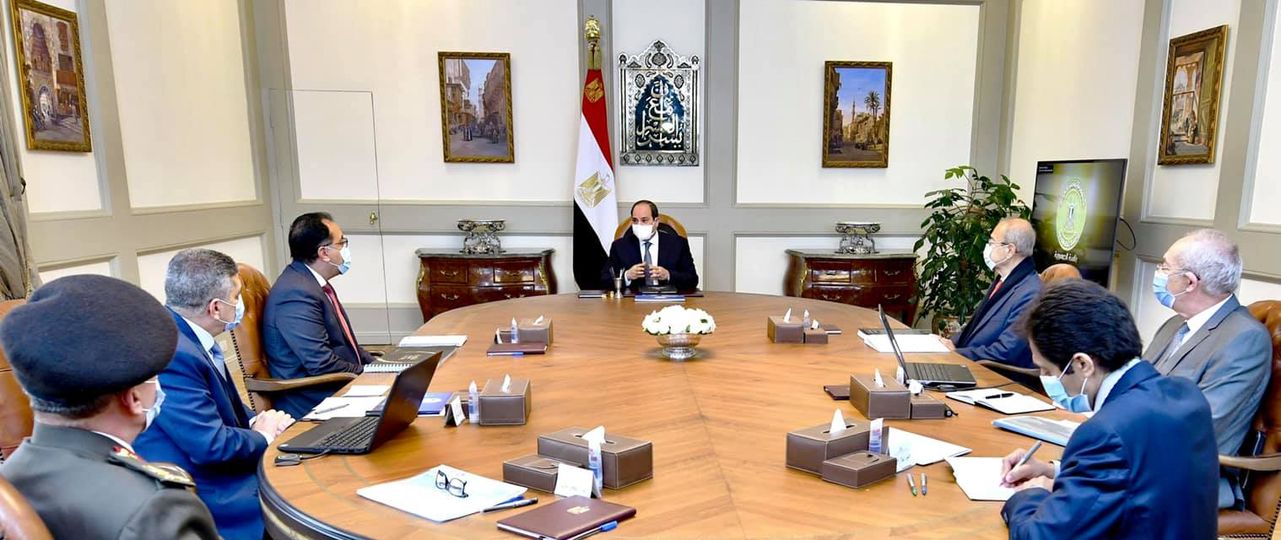 السيد الرئيس يتابع أداء ونشاط هيئة قناة السويس، وكذلك مشروعات الهيئة العامة للمنطقة الاقتصادية لقناة السويس