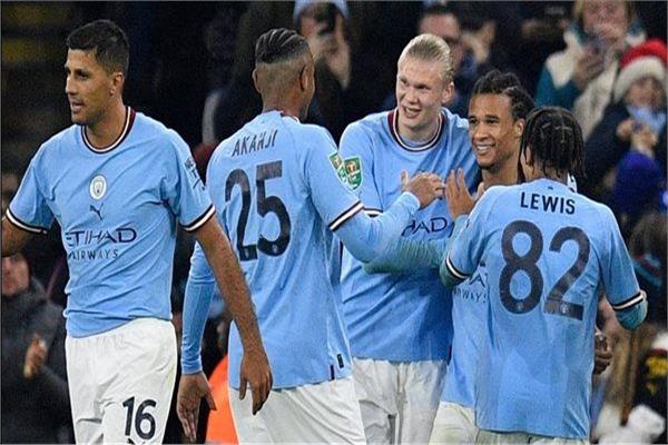 مان سيتي يفوز على برايتون بثنائية لهدف في الدوري الإنجليزي.