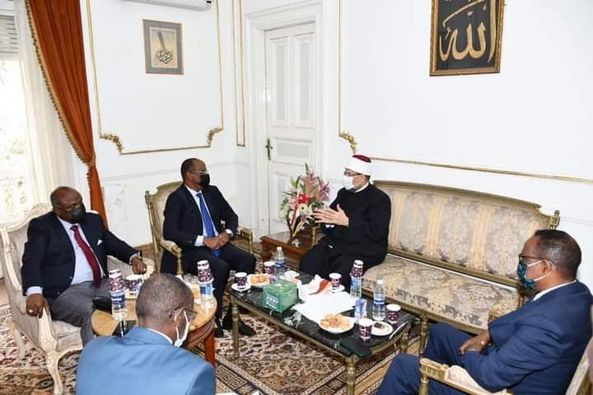 وزير الأوقاف يستقبل نظيره الجيبوتي والوفد المرافق له لبحث سبل التعاون المشترك بين الوزارتين