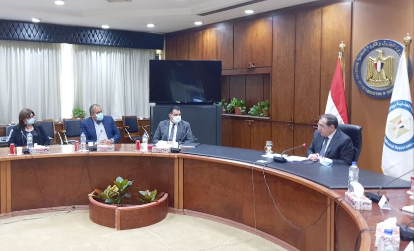 المهندس طارق الملا وزير البترول والثروة المعدنية يستقبل وفد لجنة التعدين بغرفة التجارة الأمريكية
