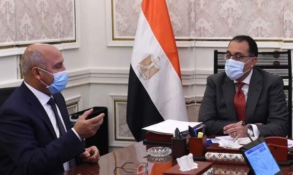 رئيس الوزراء يُتابع مع وزير النقل خطة تطوير الشبكة القومية للسكة الحديد 114 مليار جنيه لمشروعات تطوير نظم الإشارات والازدواج والخطوط الجديدة